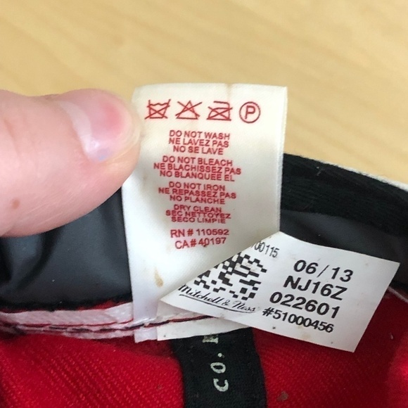 MITCHELL & NESS Chicago Bulls Trucker Hat - NEW - Picture 12 of 16